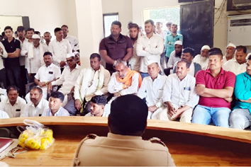 माणिकदौंडीमध्ये बलखंडी बाबांच्या पूजेसाठी हिंदू-मुस्लीम एकत्र